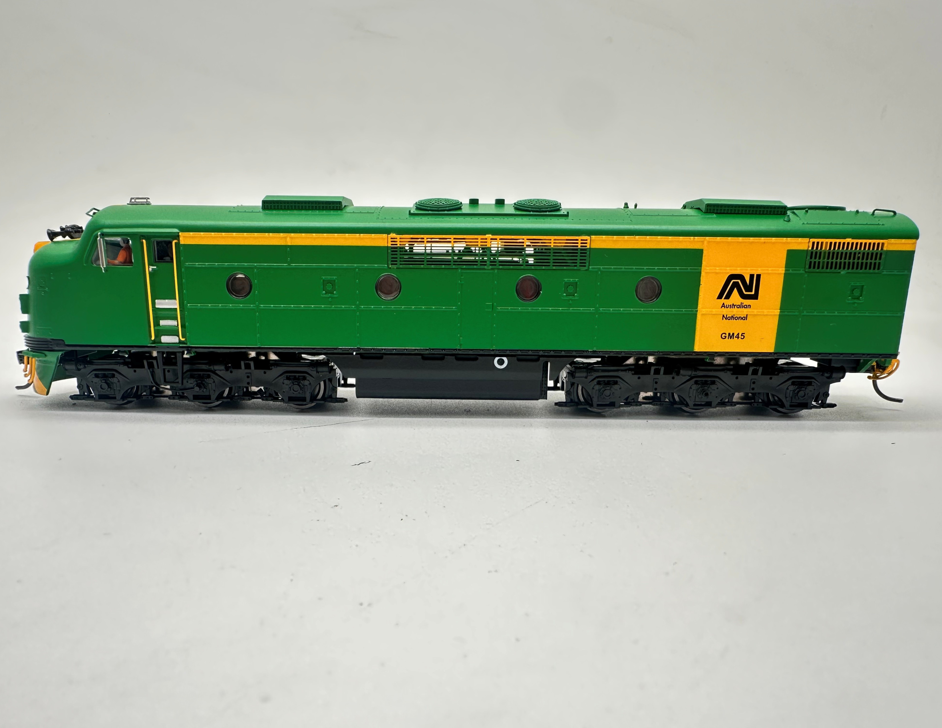 GM45 - Green / Yellow - Arriving Soon